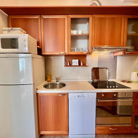 Апартаменты Apartman Salty Kisses Цриквеница